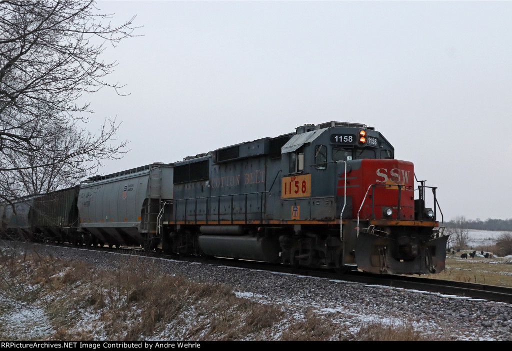 UP 1158 rolling away from Gustafson Road